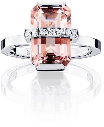 Efva Attling Little Bend Over Ring - Morganite 18.75 MM - VITGULD 