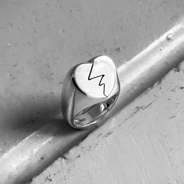 Efva Attling Heartbreaker Ring. 17.00 MM - SILVER 