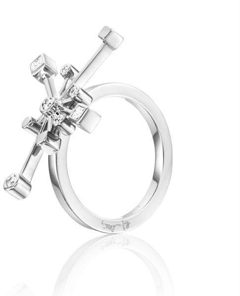 Efva Attling Little Kaboom & Stars Ring. 17.00 MM - VITGULD 