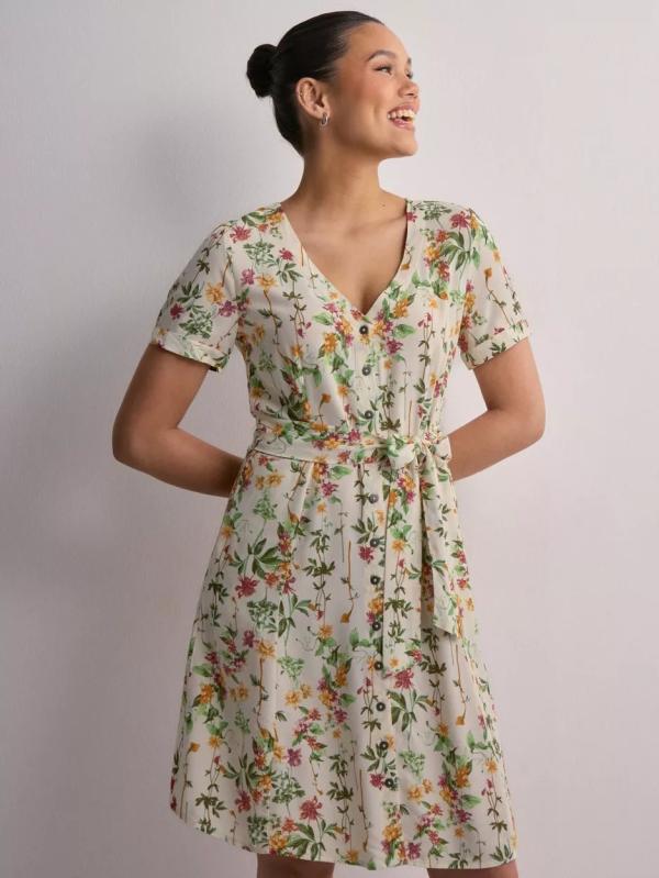Object Collectors Item - Korta klänningar - Sandshell Alba - Objlorena S/S Short Dress Rep - Klänningar 