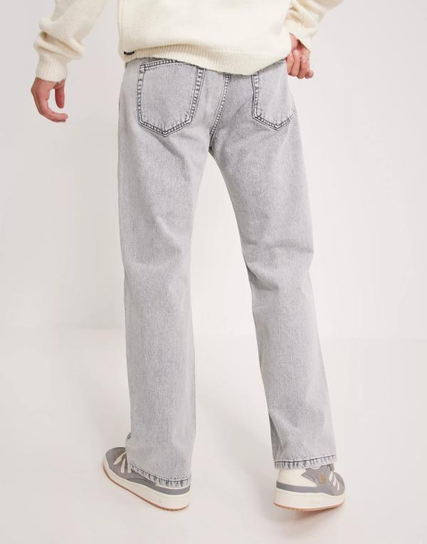 Woodbird Wik Snow Jeans Loose Fit Jeans Grey (Övriga Jeans i kategorin Jeans)