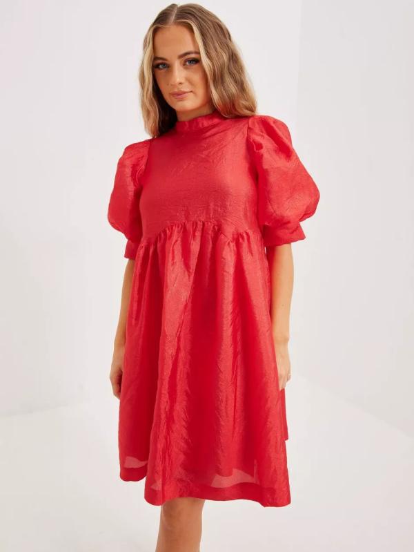 Pieces - Festklänningar - High Risk Red - Pcmia 2/4 Dress D2D Dmo - Klänningar 