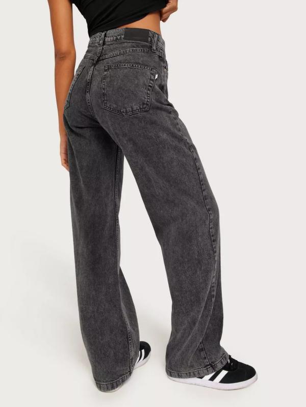Woodbird - Straight Jeans - Black - Carla Thun Black Jeans - Jeans (Övriga Jeans i kategorin Jeans)
