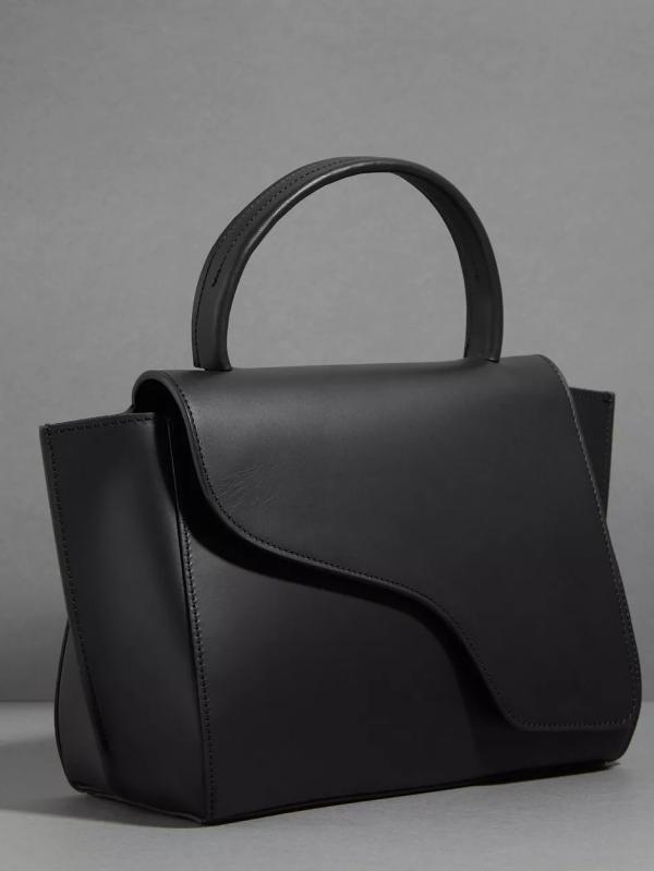 Atp Atelier - Handväskor - Svart - Arezzo Leather Handbag - Väskor - Handbags (Handväskor i kategorin Väskor)