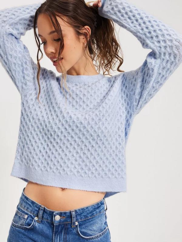 NLY Trend - Stickade tröjor - Ljus Blå - Honey Knit Sweater - Tröjor - Knitted sweaters 