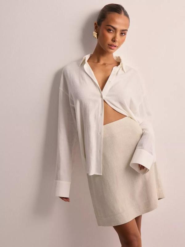 Selected Femme - Minikjolar - Sandshell - Slfviva Hw Short Skirt Noos - Kjolar - miniskirts 