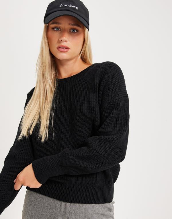 JJXX - Svart - Jxmila Twist Crew Neck Knit Noos 