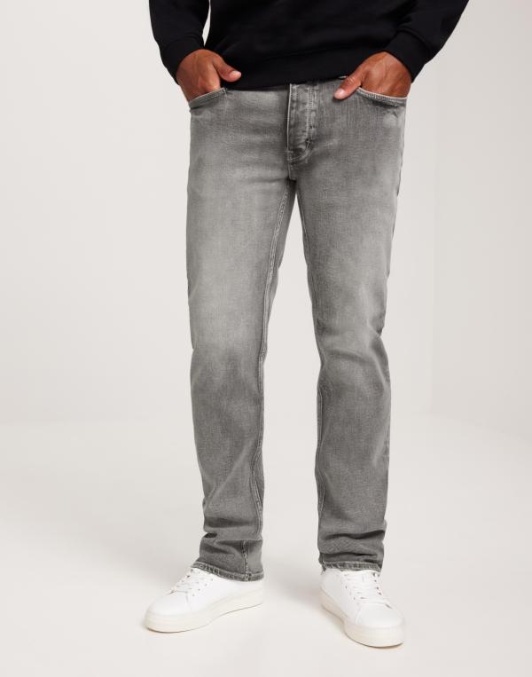 Neuw Lou Straight River Slim fit jeans Silver 