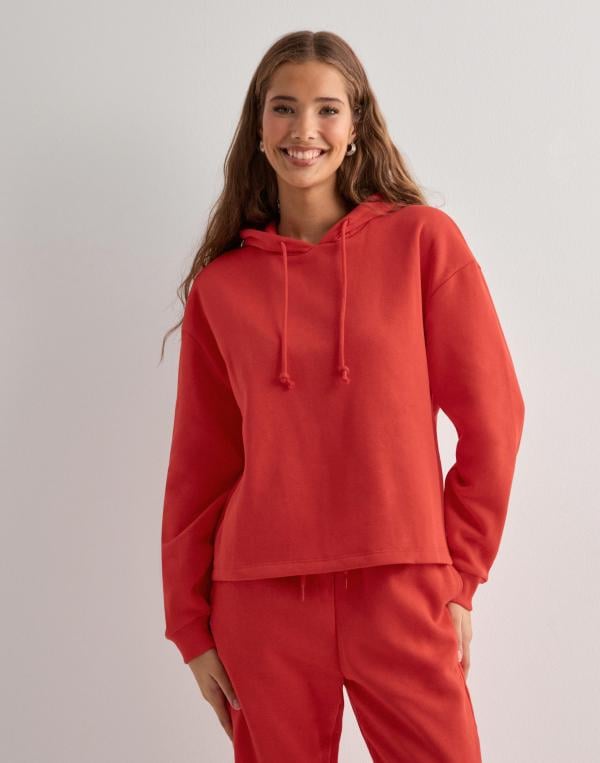 Pieces - Röd - Pcchilli Ls Hoodie Noos Bc 