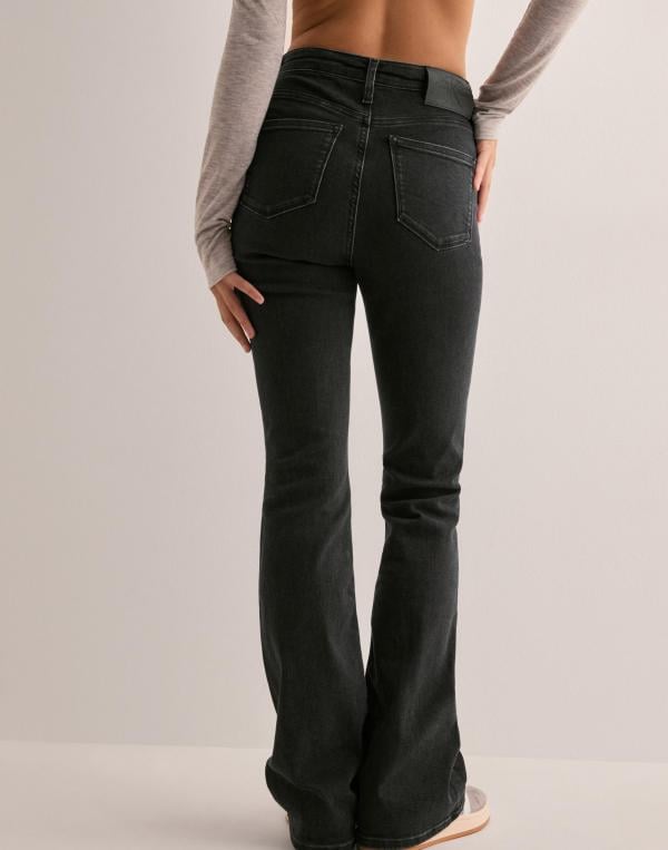 Calvin Klein Jeans - Svart - Skinny Bootcut 