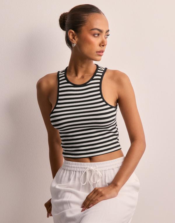 Only - Rutigt/Randigt - Onlbelia S/L Crop Top Jrs Noos 