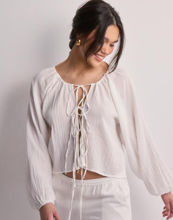 Nelly - Vit - Volume Tied Blouse 