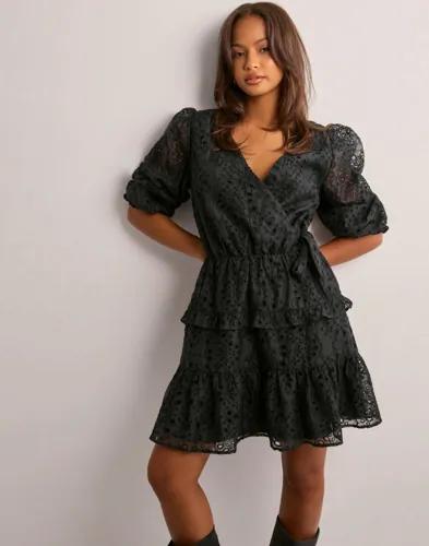Neo Noir - Svart - Kelia Dress 