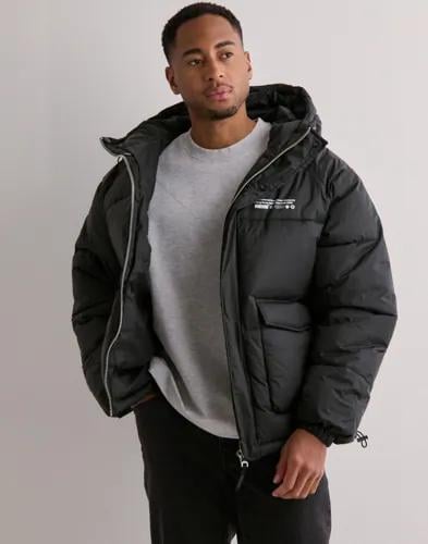 Woodbird WBZumo Bomber Jacket Puffer jackets Svart 
