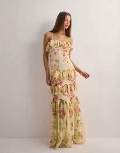 Nelly - Gul - Flounce Allover Dress 