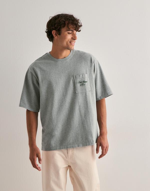 Levi's Half Sleeve Gr Pckt t Levis Sc T-Shirts & Linnen Blå 