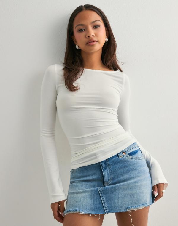 Nelly - Vit - Ultra Soft Boat Neck Top 