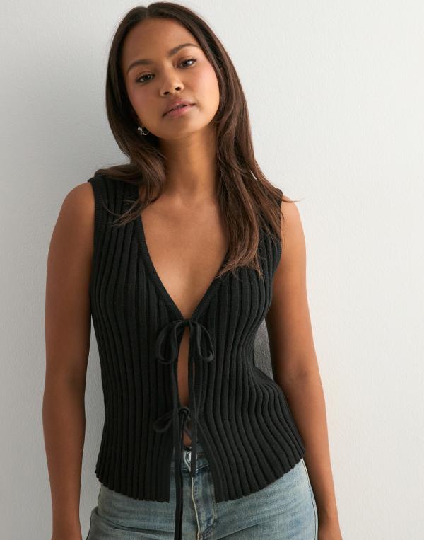 Pieces - Svart - Pcjoylynn Sl Rev Tie Knit Top 