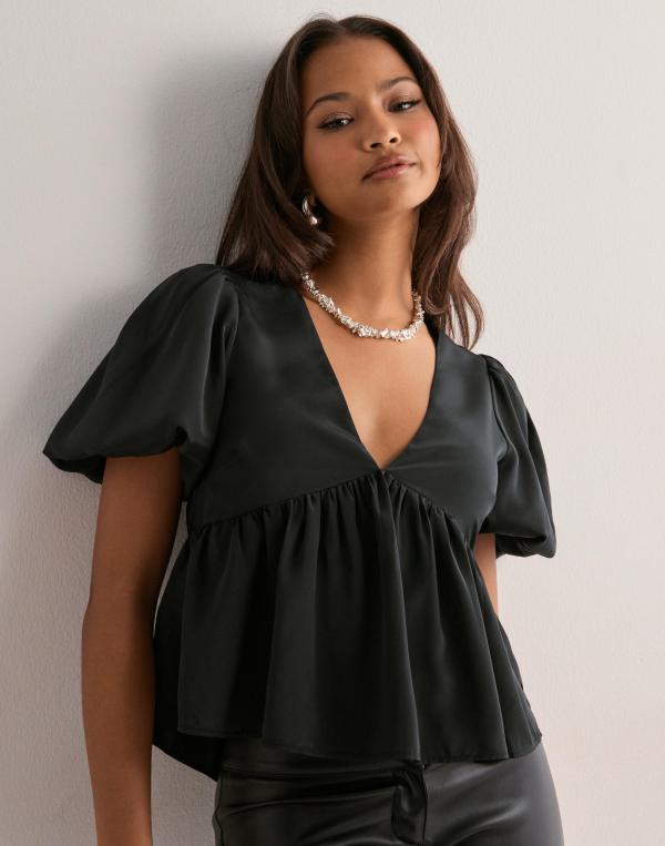 Nelly - Svart - Cute Puff Blouse 
