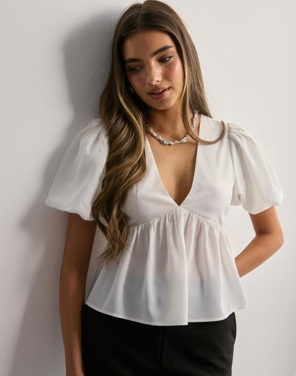 Nelly - Vit - Cute Puff Blouse 