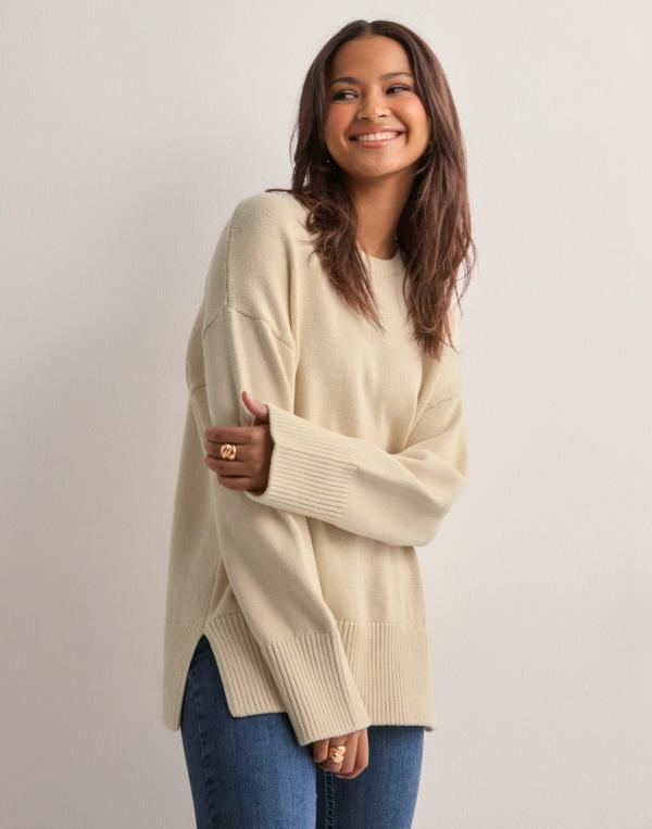 Pieces - Beige - Pcava Ls O-Neck Slit Knit Noos 