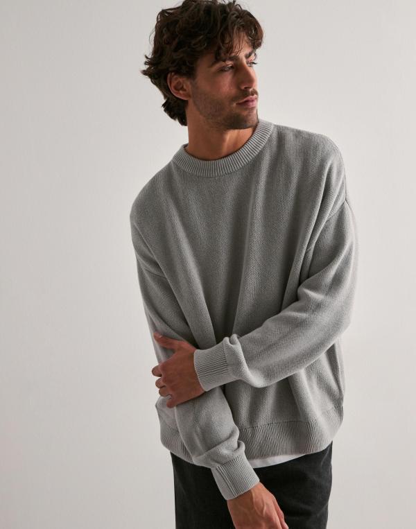 Que Sera Sera Bobby Boxy Knit Stickade tröjor Grå 