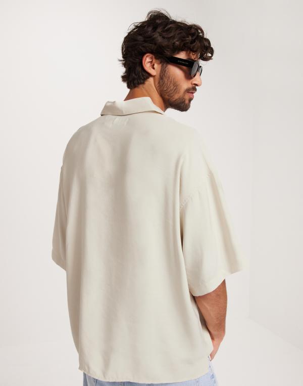 Jack & Jones Jorjohn Oversized Shirt Ss Ln Kortärmade skjortor Beige 
