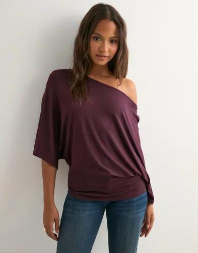 Nelly - Röd - Perfect Poncho Top 