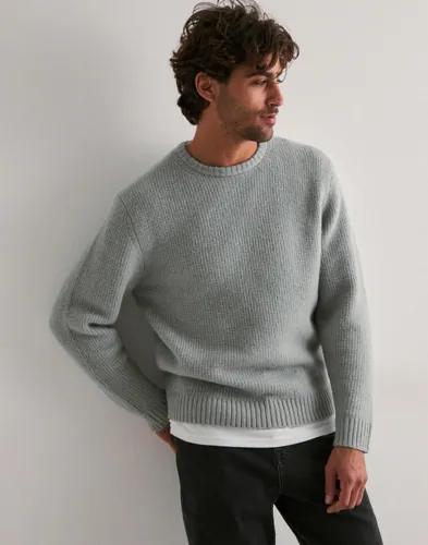 Que Sera Sera Ted Crew Neck Knit Stickade tröjor Grå 