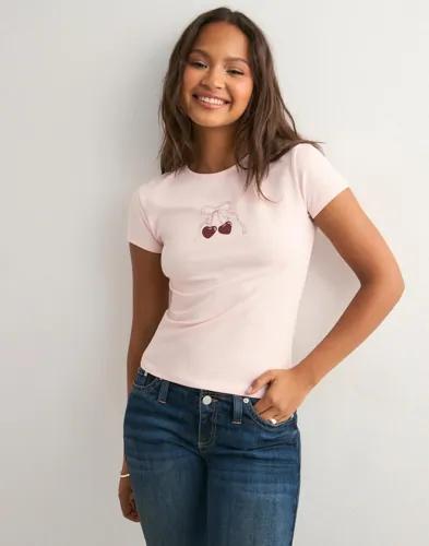 Nelly - Rosa - Keep It Simple Print Tee 