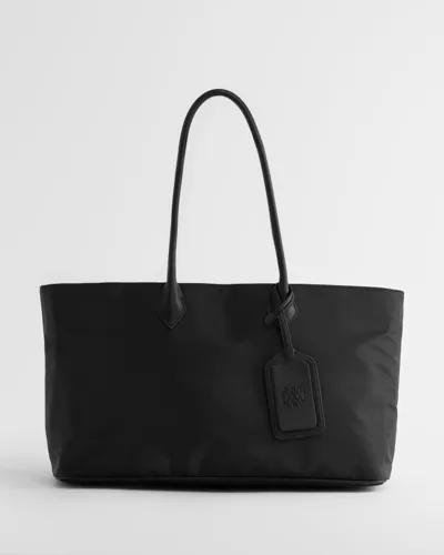 Nelly - Svart - The Nylon Shopper 