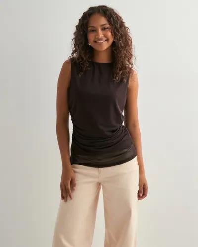 Neo Noir - Brun - Liblana Mesh Top 