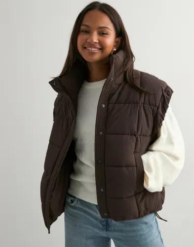 Nelly - Brun - Volume Puffer Vest 