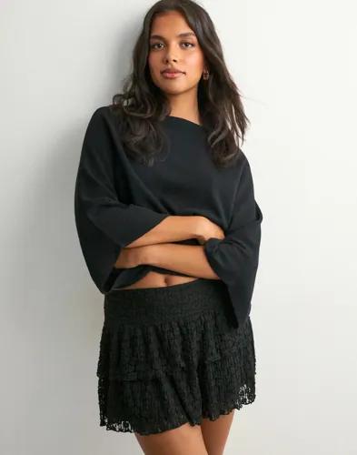 Nelly - Svart - Wonderful Lace Mini Skirt 