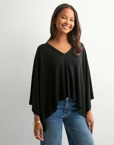 Nelly - Svart - My Chill Poncho 