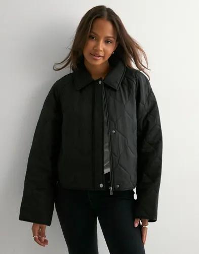 Only - Svart - Onlwaleria Short Quilted Jacket Cc 