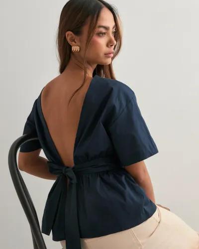 Nelly - Blå - Tied Short Sleeve Top 