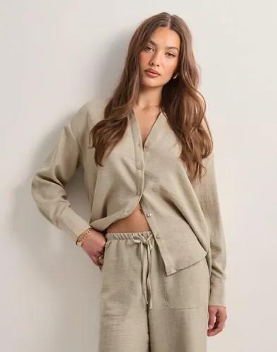 Vero Moda - Beige - Vmmelaney Queeny Ls Shirt Wvn Noos 
