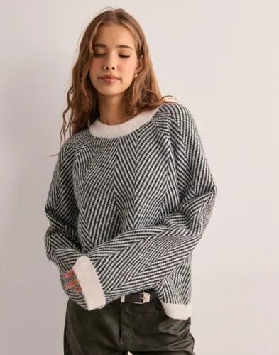 Pieces - Vit - Pcolena Ls O-Neck Knit Mm Bc 