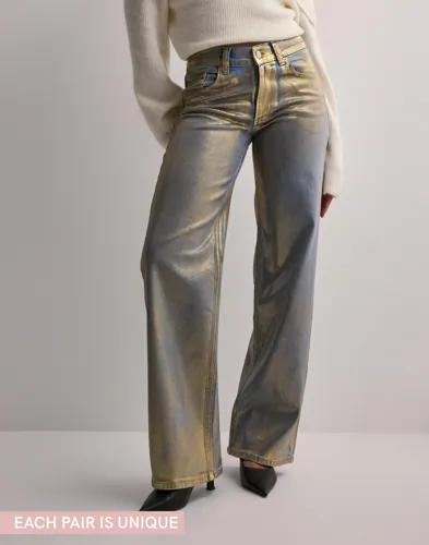 Nelly - Guld - Loose Golden Jeans 