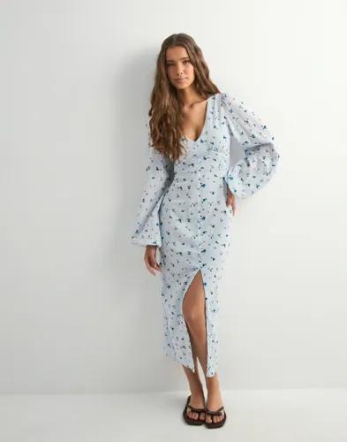 Nelly - Blommig - Buttoned Structure Dress 