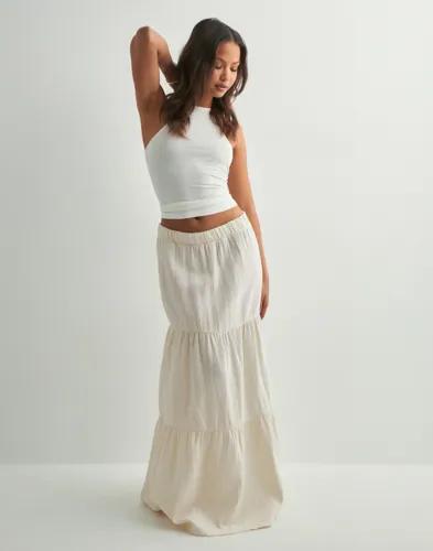 Pieces - Vit - Pcsikka Hw Maxi Skirt Wvn Noos 