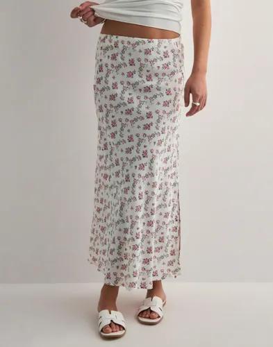 Pieces - Vit - Pcnya Hw Long Slit Skirt Bc 