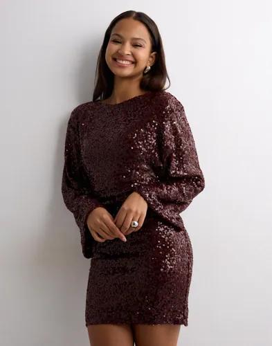 Nelly - Röd - Glitter Volume Sleeve Dress 
