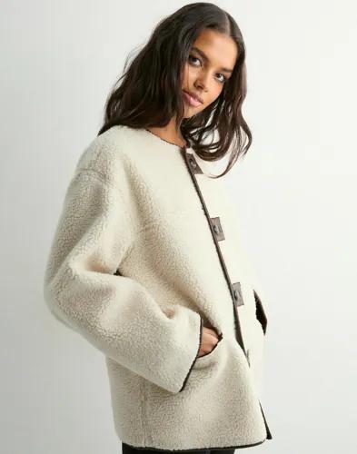 Pieces - Beige - Pcjulie Reversible Teddy Brushed Ja 