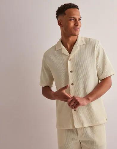 Brand Island Carlos Shirt Kortärmade skjortor Vit 