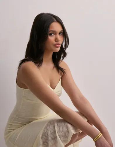 Nelly - Vit - Lace Slip Dress 