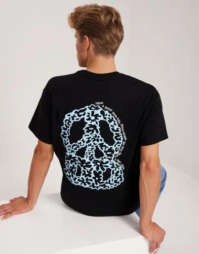 Dr Denim Trooper Tee T-shirts med tryck Svart 