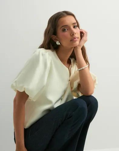 Neo Noir - Vit - Aisa Dull Satin Blouse 