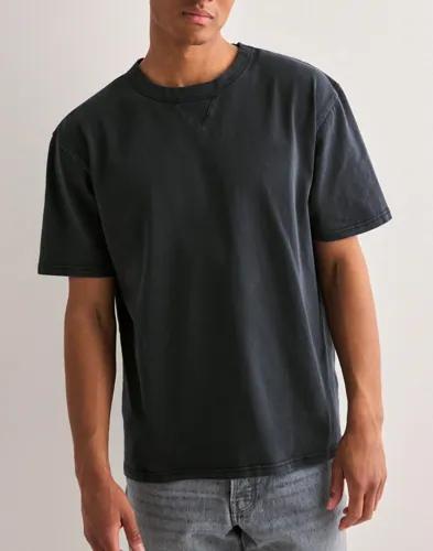 Neuw Base Tee Kortärmade t-shirts Svart 